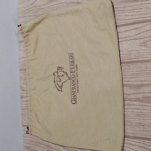 GIANFRANCO FERRARI Tan Color Protective Drawstring Storage Dust Bag, 17 x 14-in - Picture 4 of 6